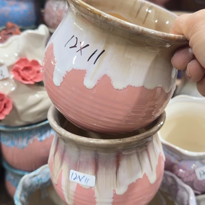 凑9块包邮，有孔，陶瓷花盆