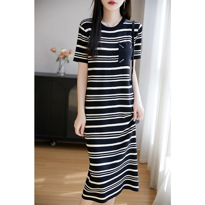 条纹裙子长裙夏季圆领连衣裙夏装短袖气质过膝时尚针织显瘦休闲