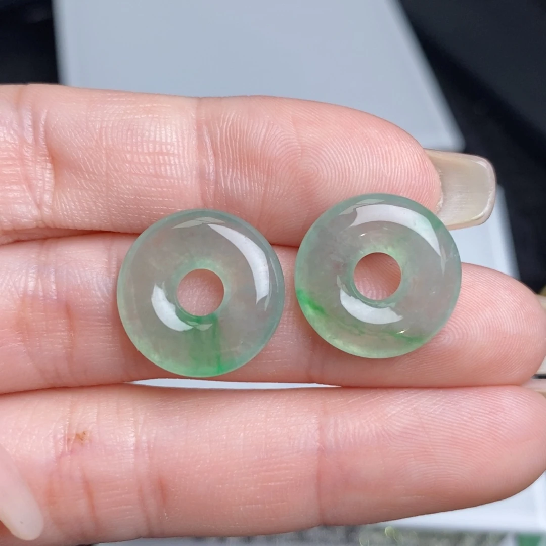 翡翠未镶嵌耳饰甜甜圈