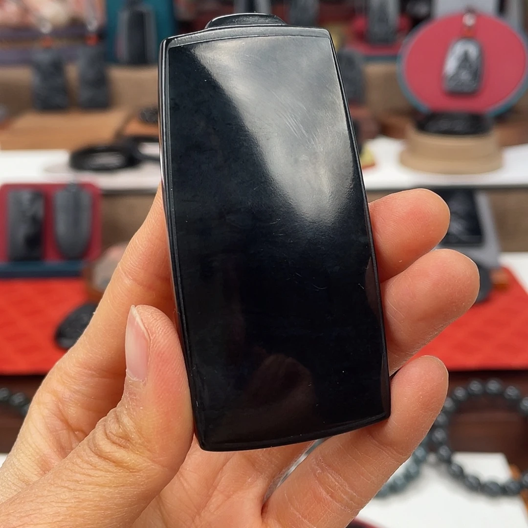 和田玉未镶嵌颈饰打版价76.8克左右