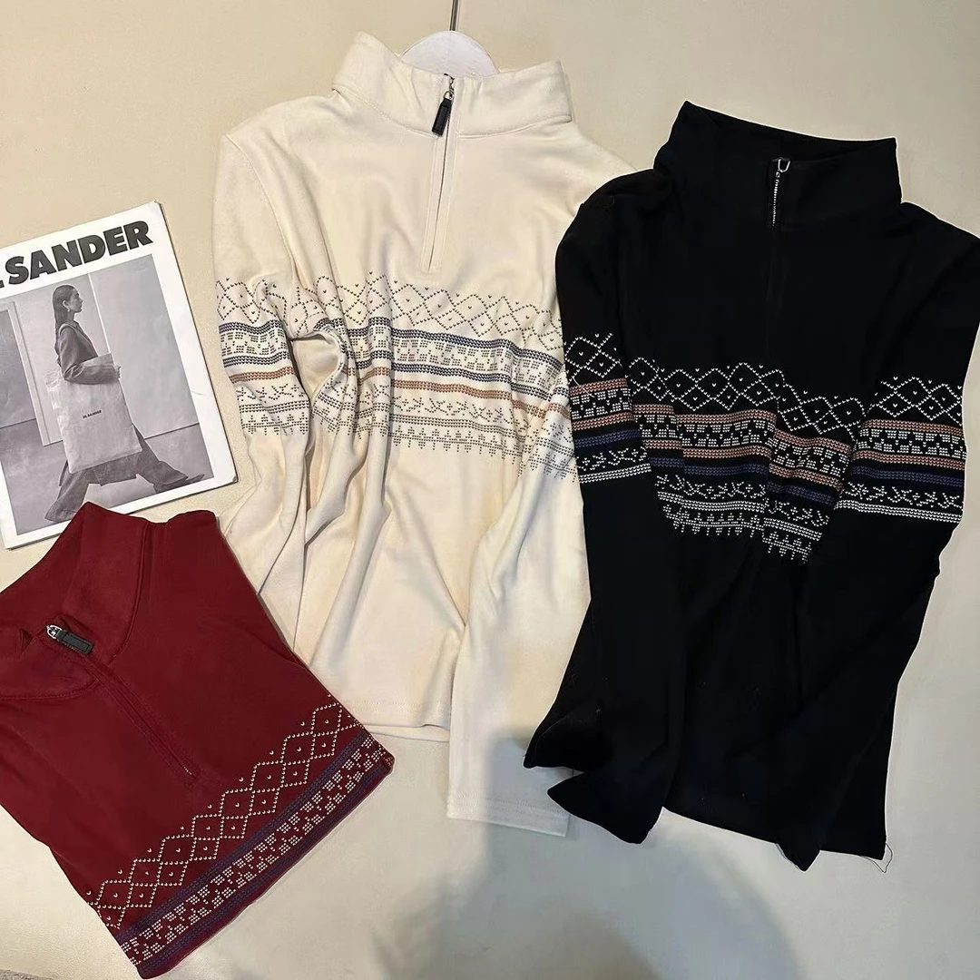 《姚家优麦汇》Y5103冬款圆领时尚百搭长袖显瘦上衣款女