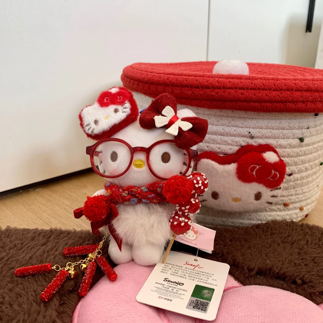 [正版]HelloKitty新年红丝绒毛绒鞭炮糖葫芦玩偶公仔手作可爱挂件