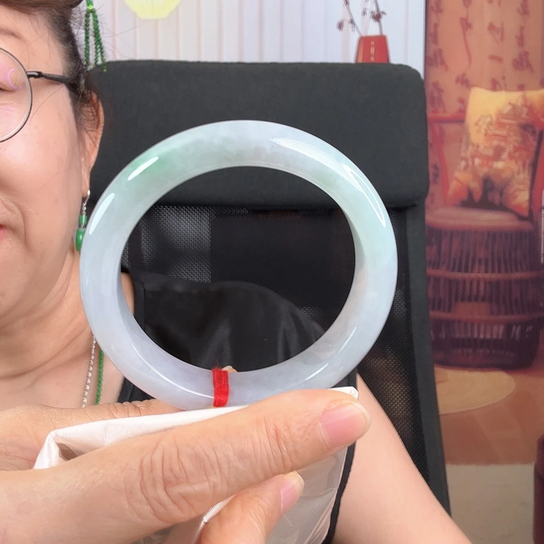 流***年翡翠手镯未镶嵌正圈