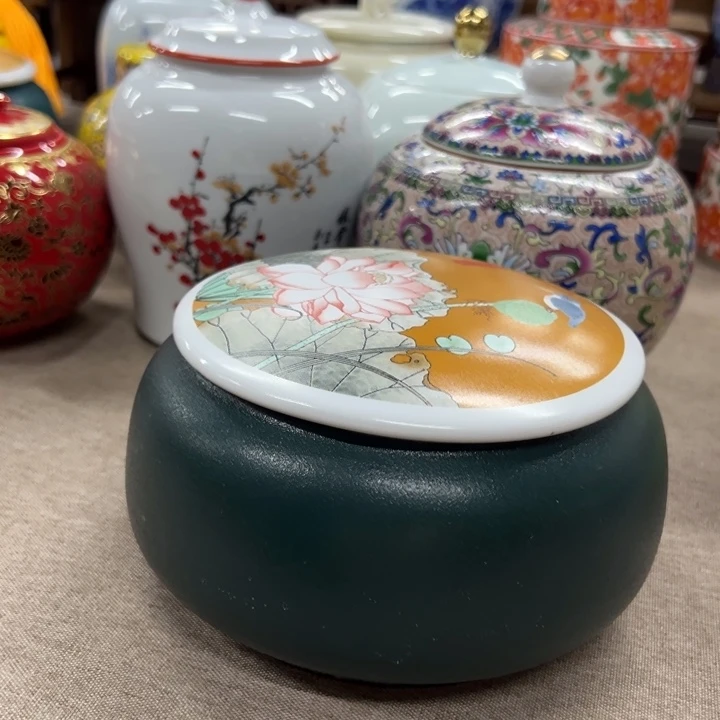 高端陶瓷茶叶密封罐