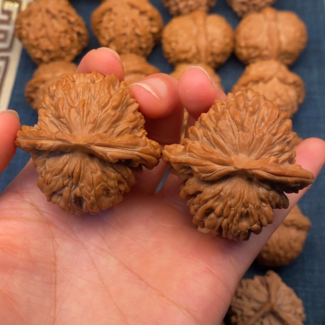 文玩核桃把件44全品毕业肉汉高楼