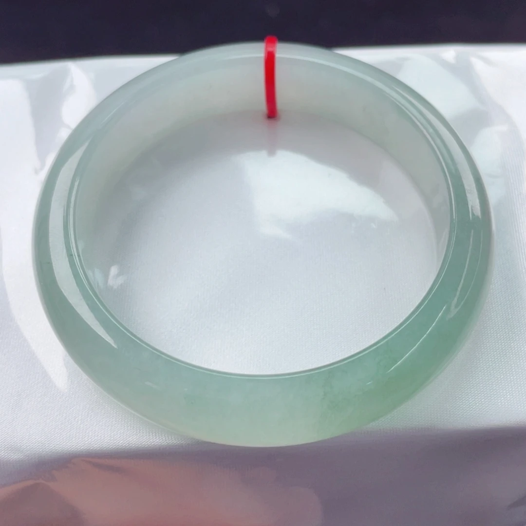 翡翠未镶嵌手镯5556正圈