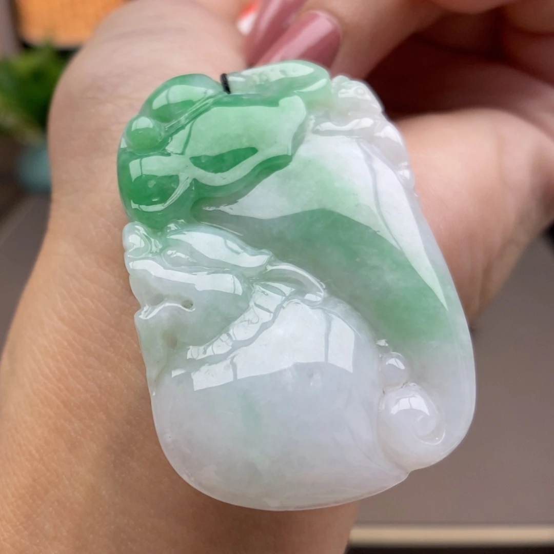 翡翠未镶嵌颈饰吊坠42