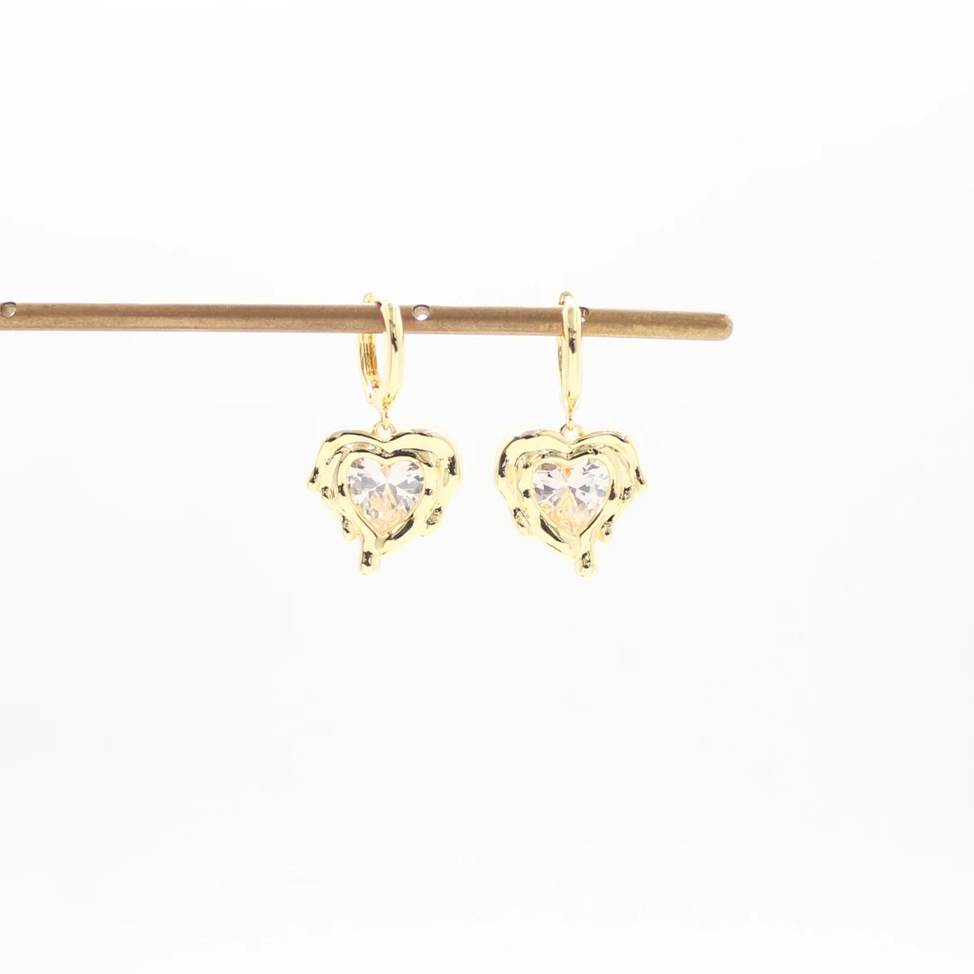 合金合成锆石耳饰 设计感爱心耳钉气质C字耳环【哎呦家18337】