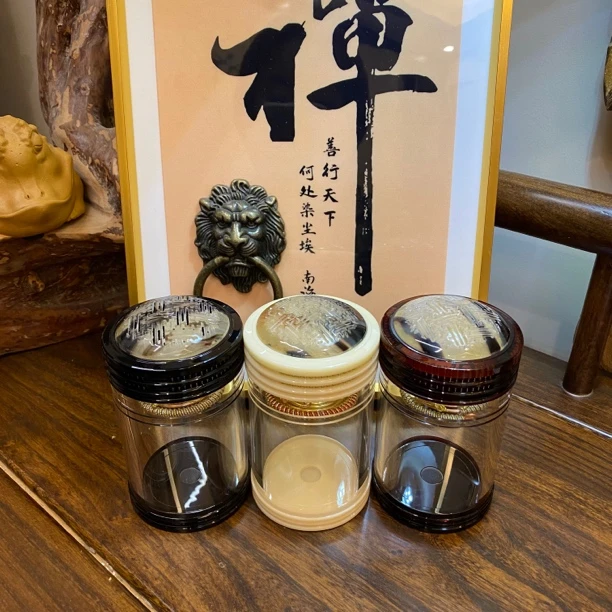 天津谭 钢丝窗配牛角蒙心直径60有机蝈蝈罐