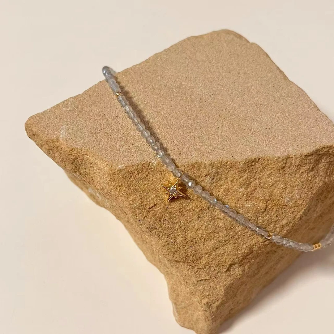 合金项链 干净的浅透灰色 月光串珠石 八芒星吊坠项链 锁骨链