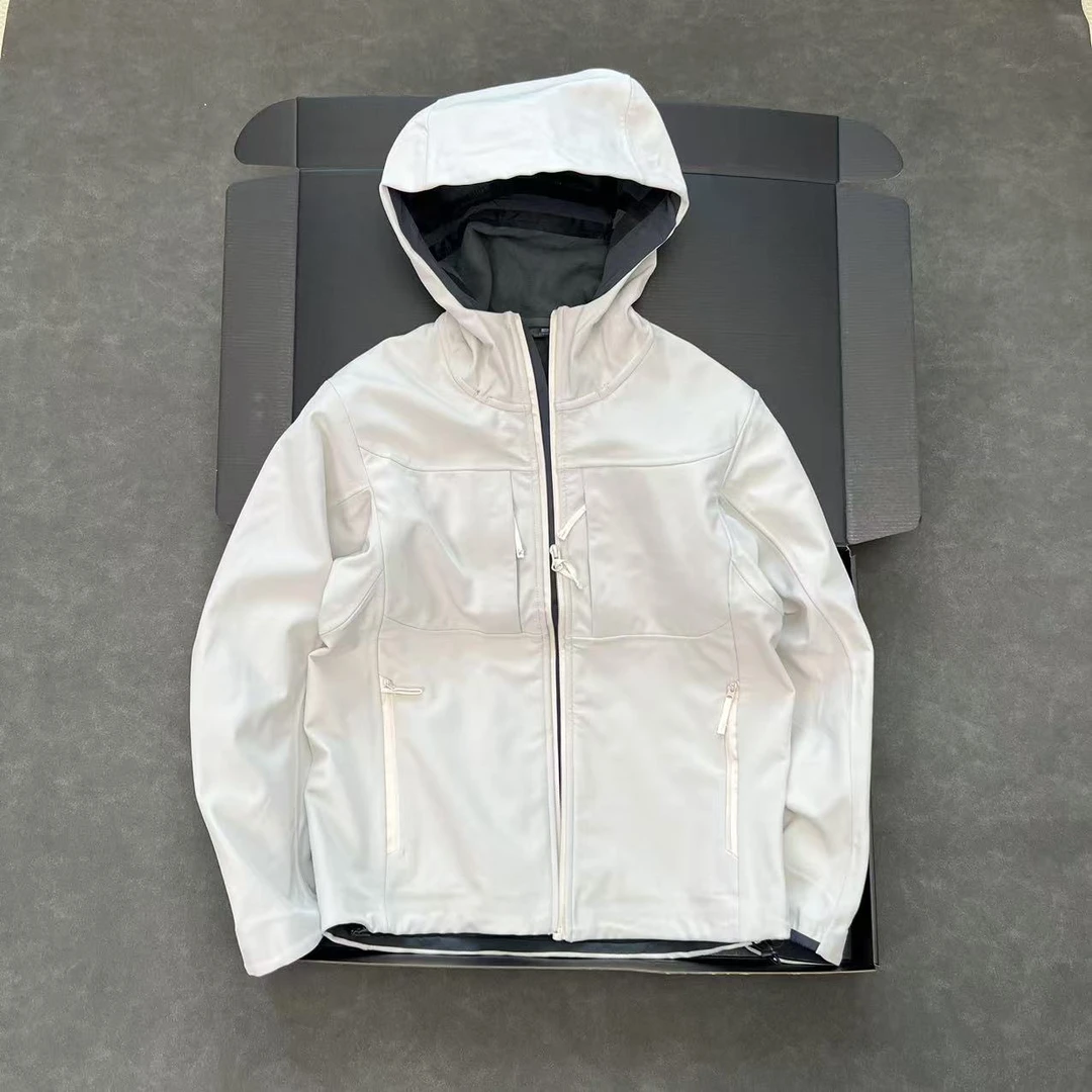 加单户外 人体工学裁剪 版型超赞 男女防风防水软壳冲锋衣