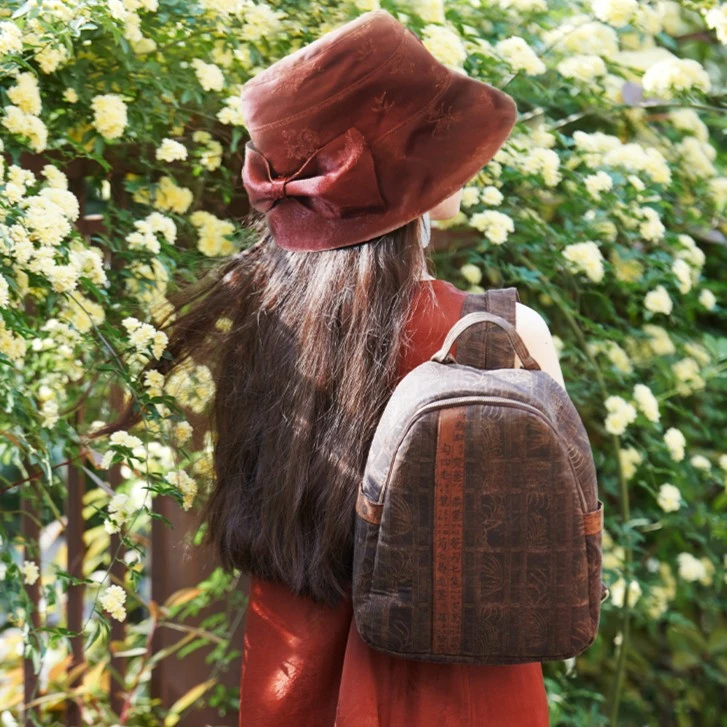 华族经典【听雨落】40姆米重锻红云纱高档气质日常百搭帽子随机色