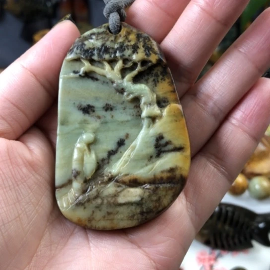 岫岩河磨玉（透闪石质玉）挂件未镶嵌