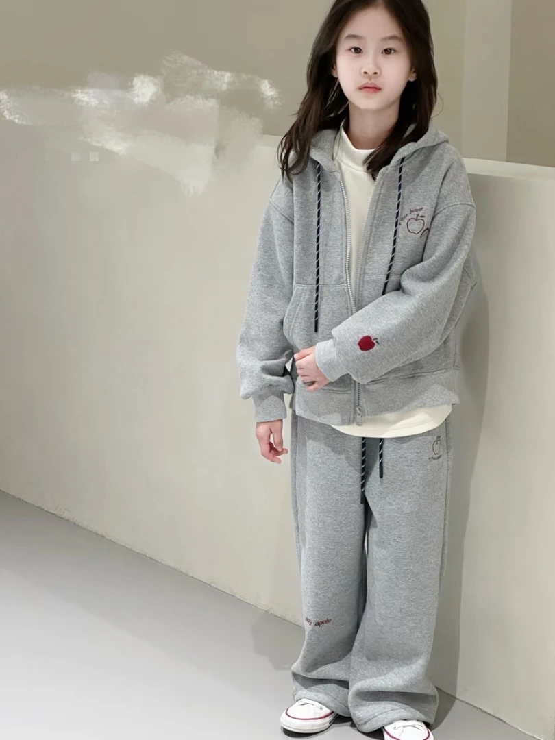 &苏珊&2024新款一体绒套装灰色运动女童