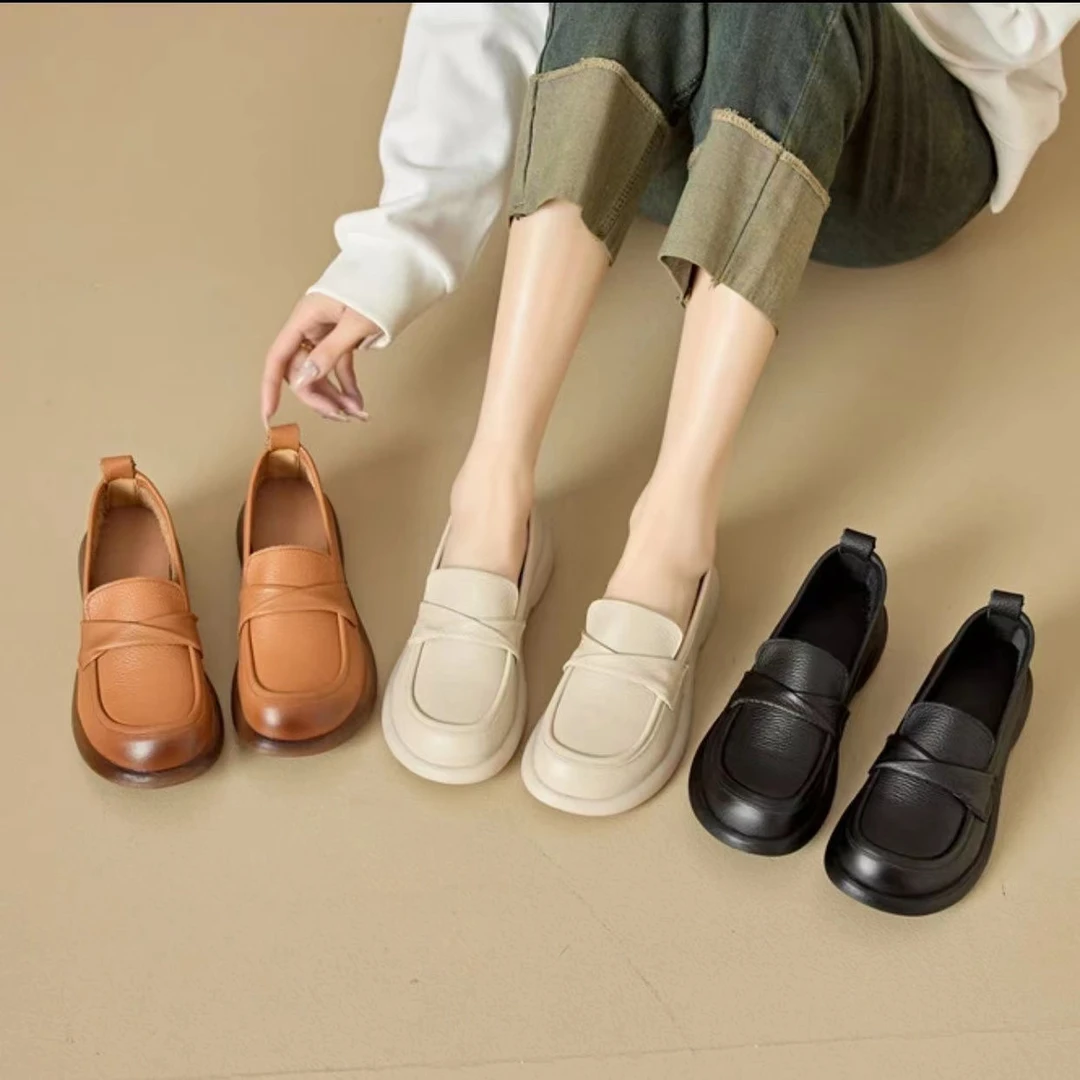 头层牛皮软底妈妈单鞋女春秋款百搭舒适平底防滑一脚蹬一鞋两穿