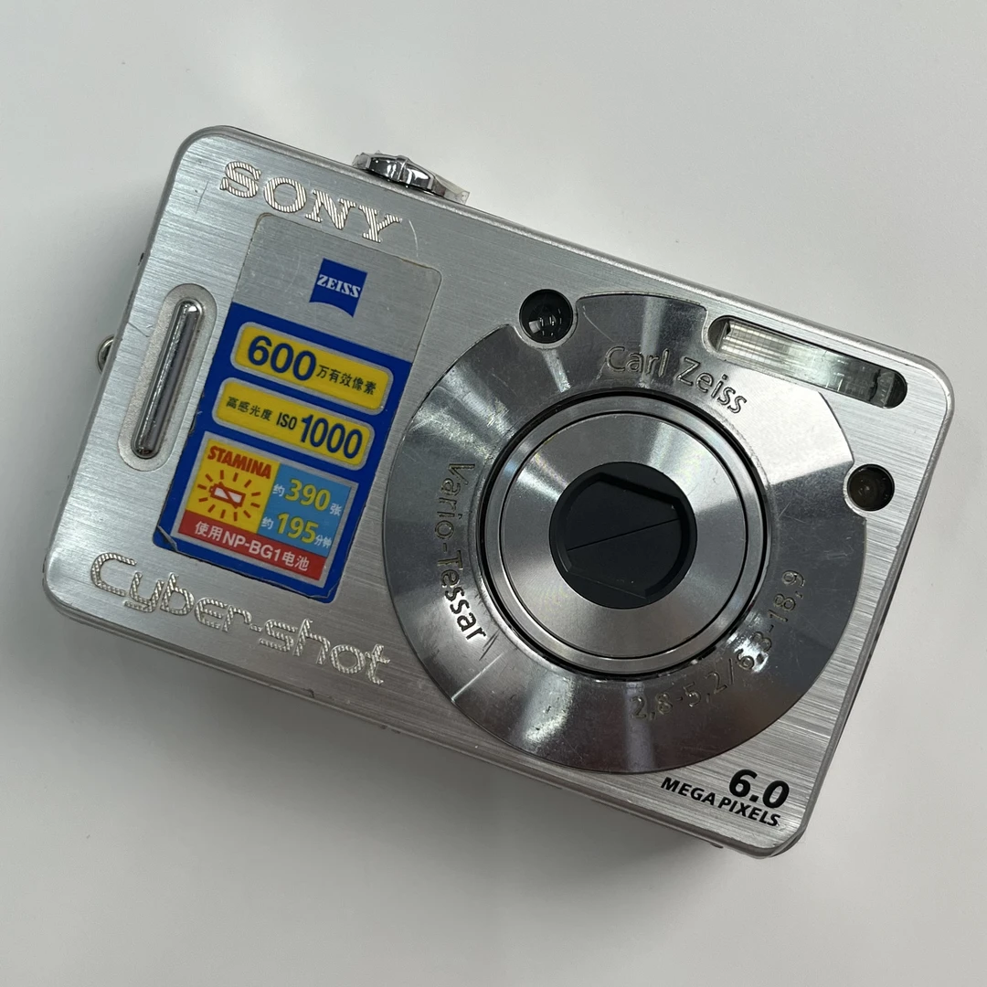 95新 Sony/索尼 w50银色600万像素3倍变焦ccd数码相机