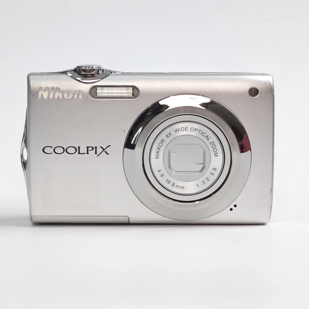 95新 Nikon/尼康 s3000银1218万像素4倍光学变焦数码相机
