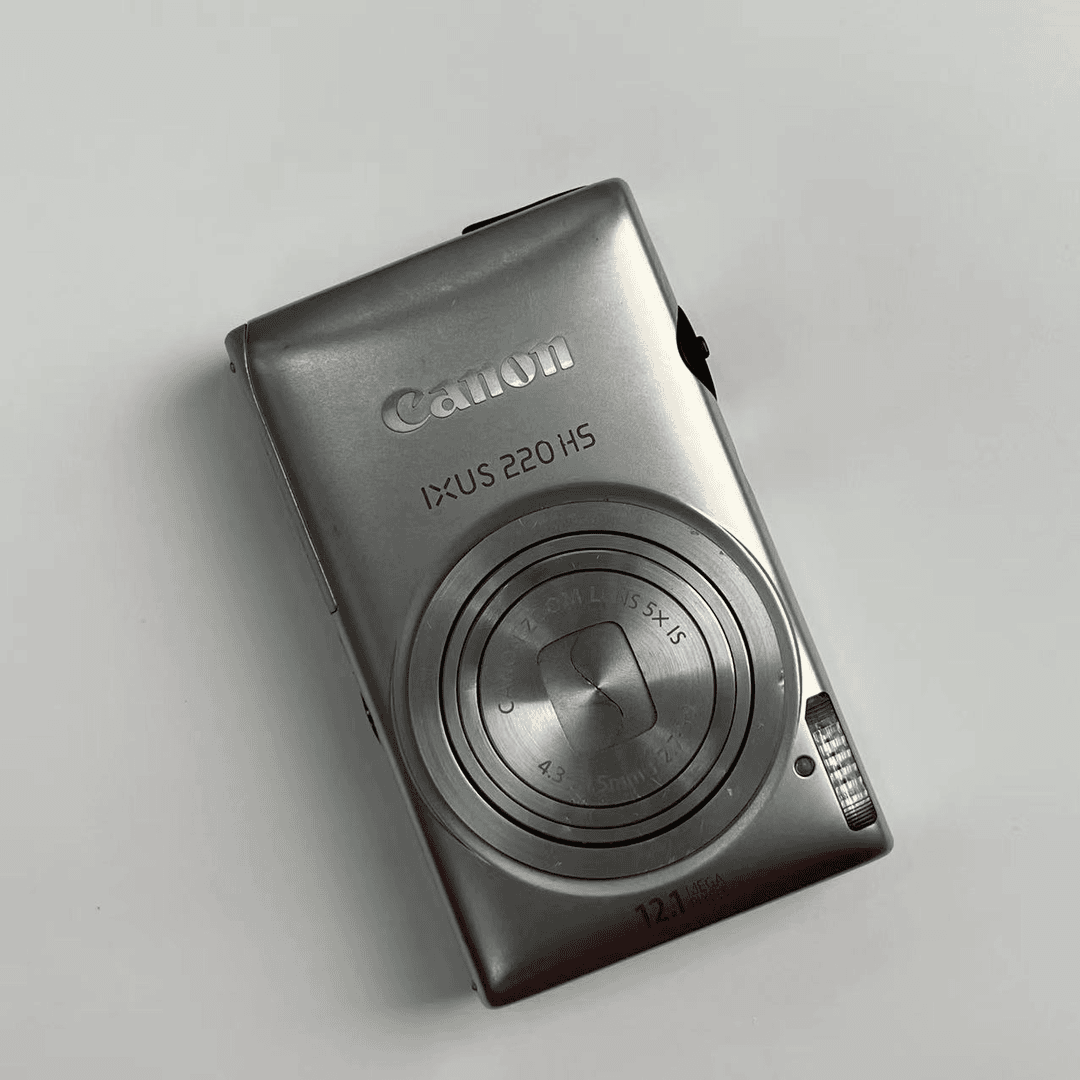 95新 Canon/佳能 ixus220银色1210万像素5倍变焦ccd数码相机