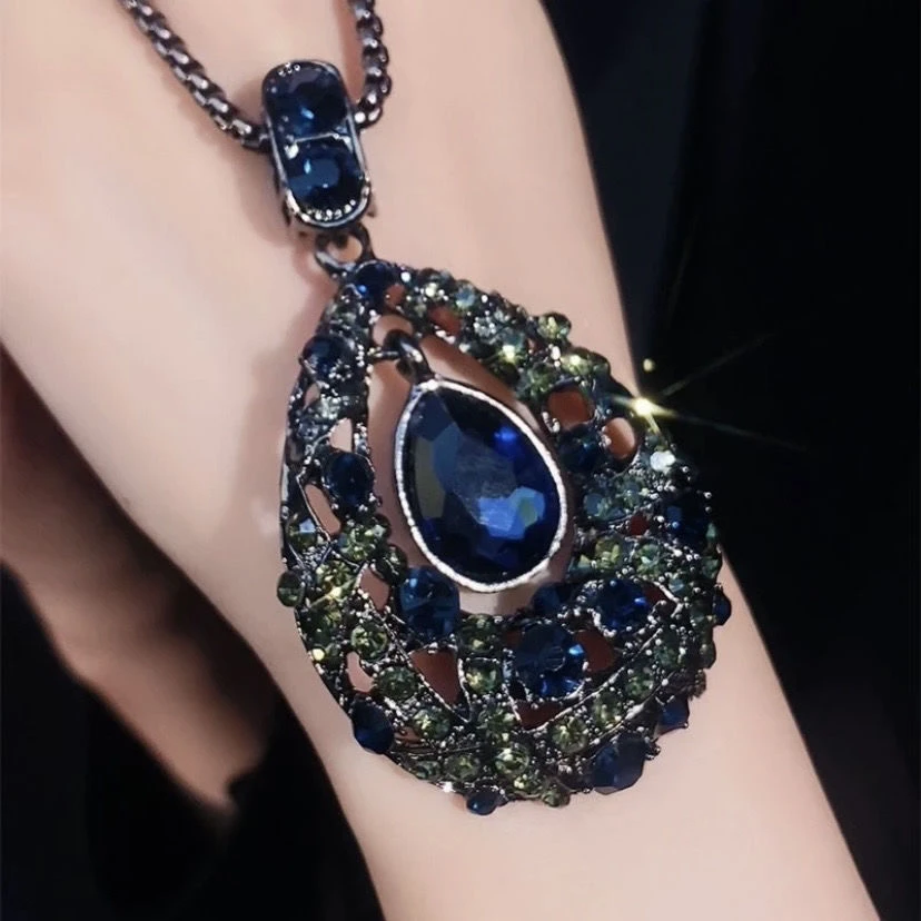 钛钢项链 饰品个性气质长款女人味蓝色韩版挂脖时尚百搭毛衣链