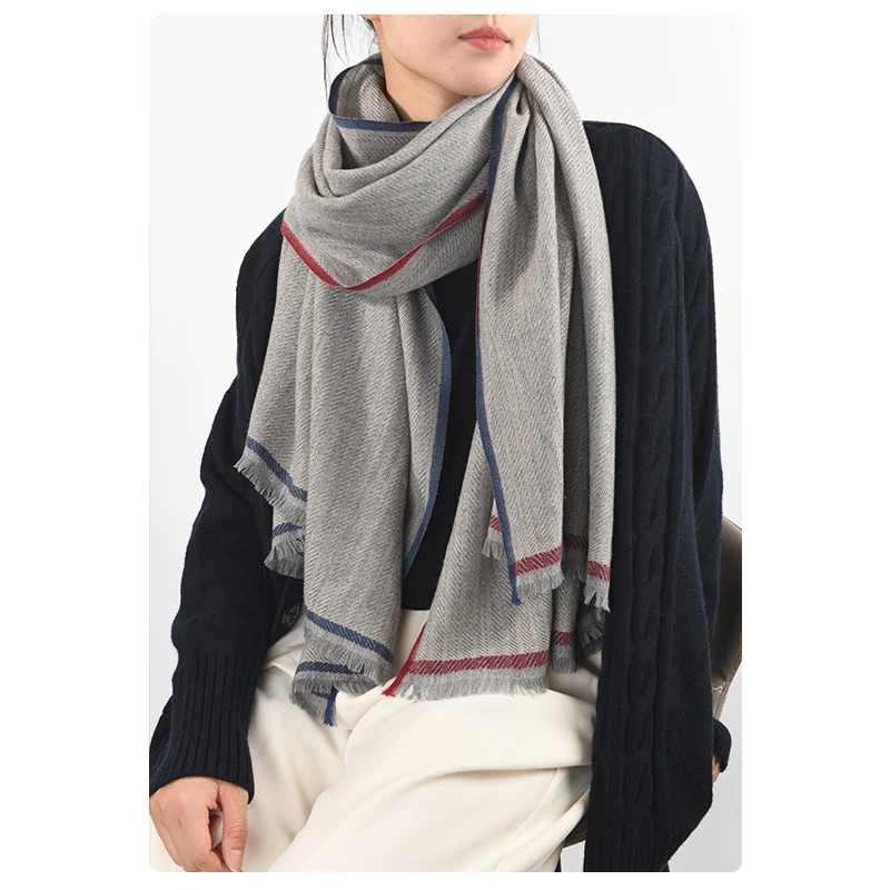 精纺水溶羊绒人字纹边框加厚大尺寸墨绿百搭羊绒围巾披肩