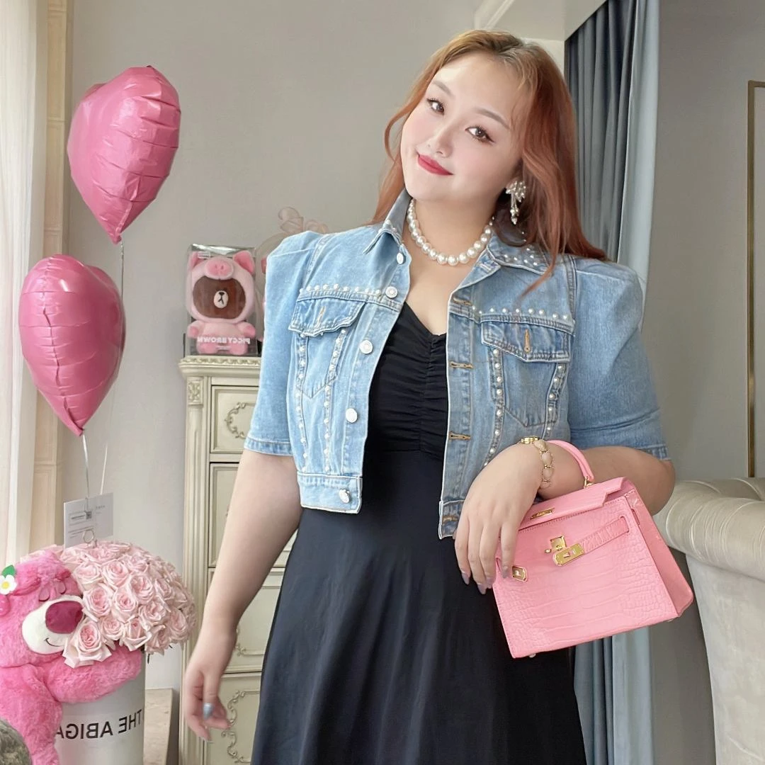 【韩国专柜1000+】手工钉珠水洗牛仔外套显瘦减龄 DNZ2204