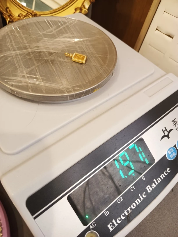 足金精品莫桑吊坠