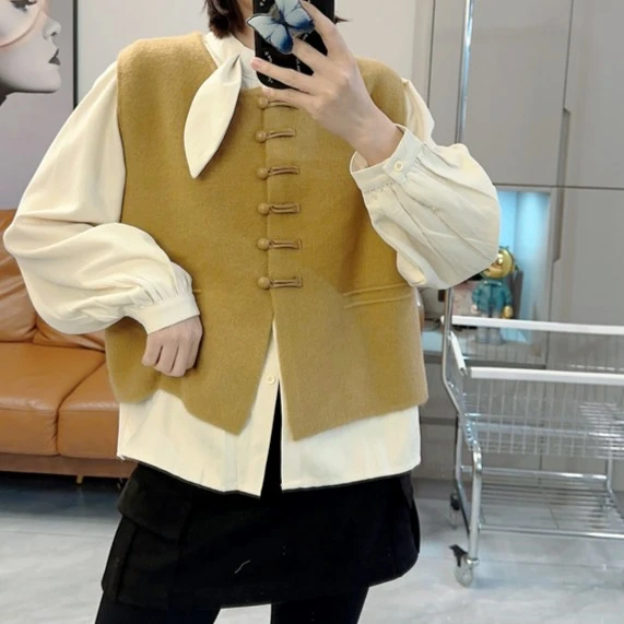 2023秋冬新款复古盘扣针织马甲+飘带衬衫时尚两件套气质显瘦上衣