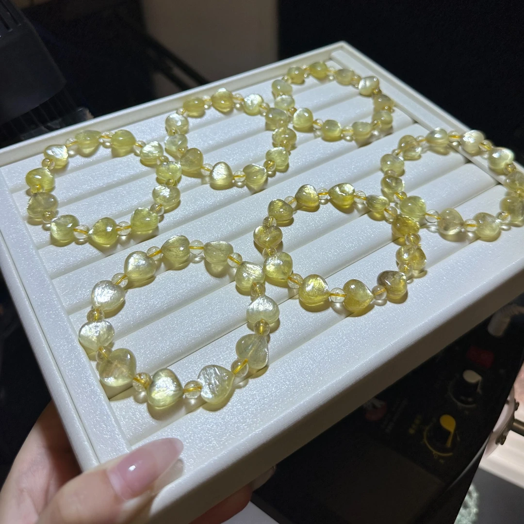 天然金锂云母手串 爱心金锂云母 雕刻金锂云母 云母加金发晶手串