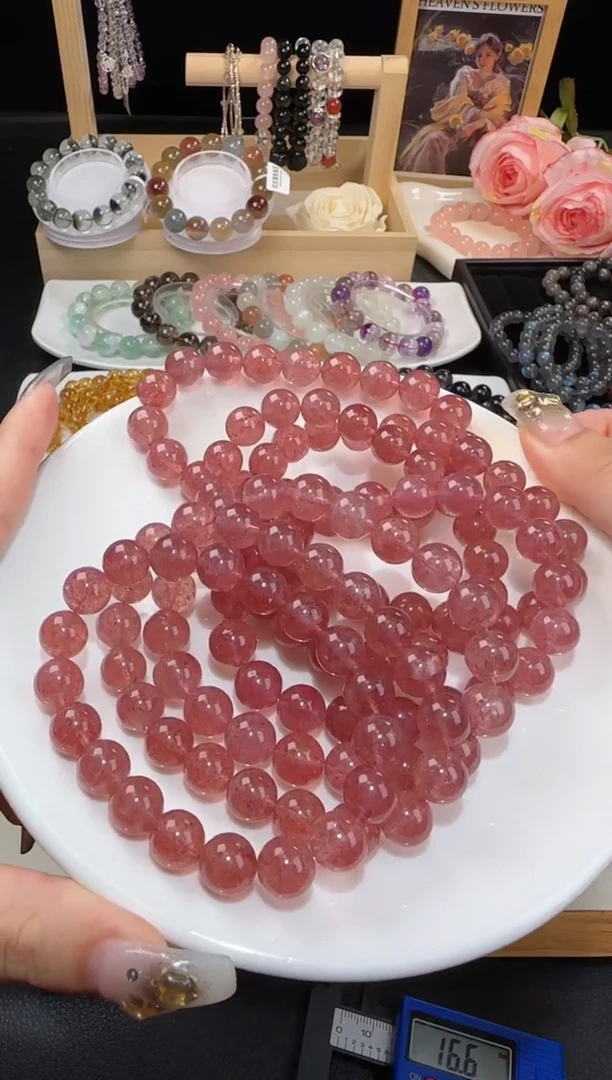 【闪购商品】水晶手链未镶嵌1210.3白水体草莓晶手串多样性发其一