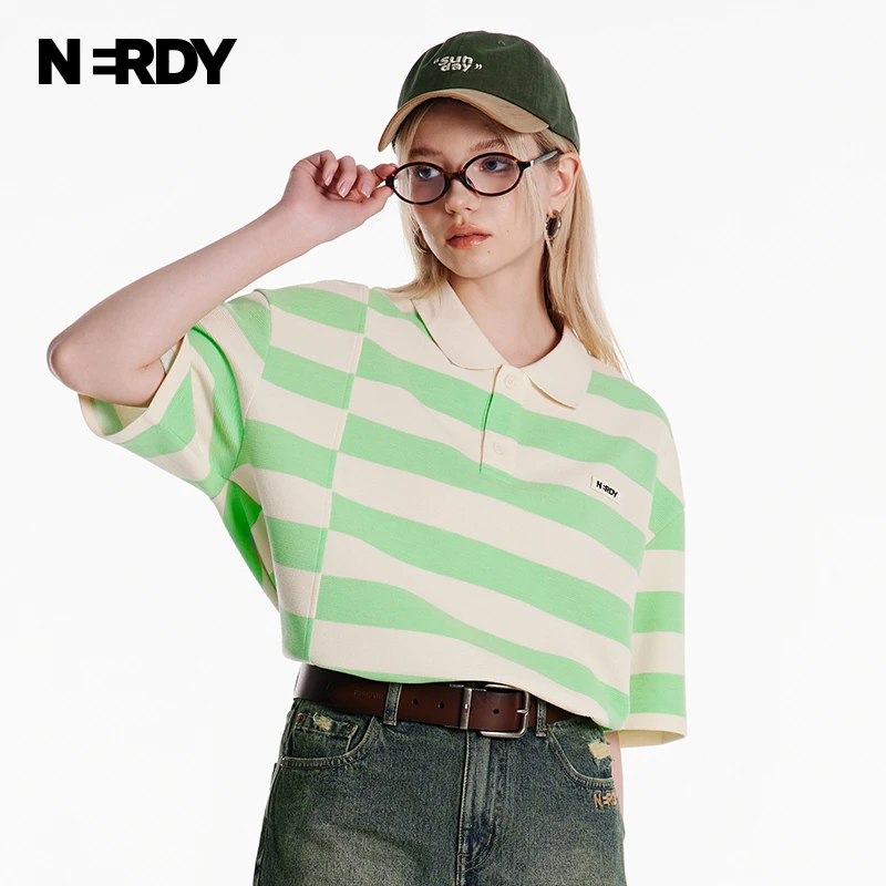 NERDY2024春夏新品错位分割条纹POLO领短袖情侣T恤女