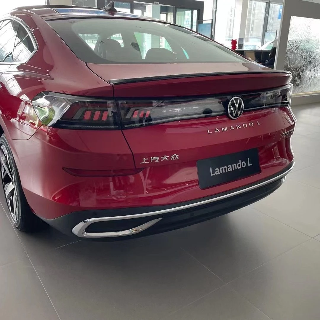 专用22款大众凌渡L改装大尾翼烤漆免打孔定风翼运动辣馒头压尾翼