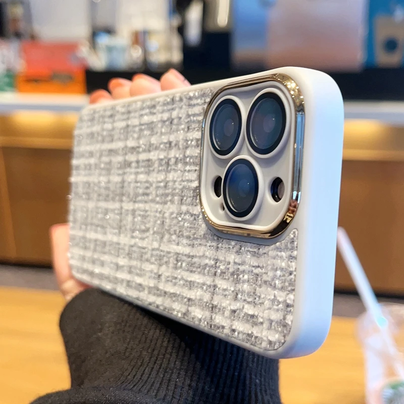 小香风秋冬绒布苹果15手机壳iPhone15Pro新款自带镜头膜14Promax