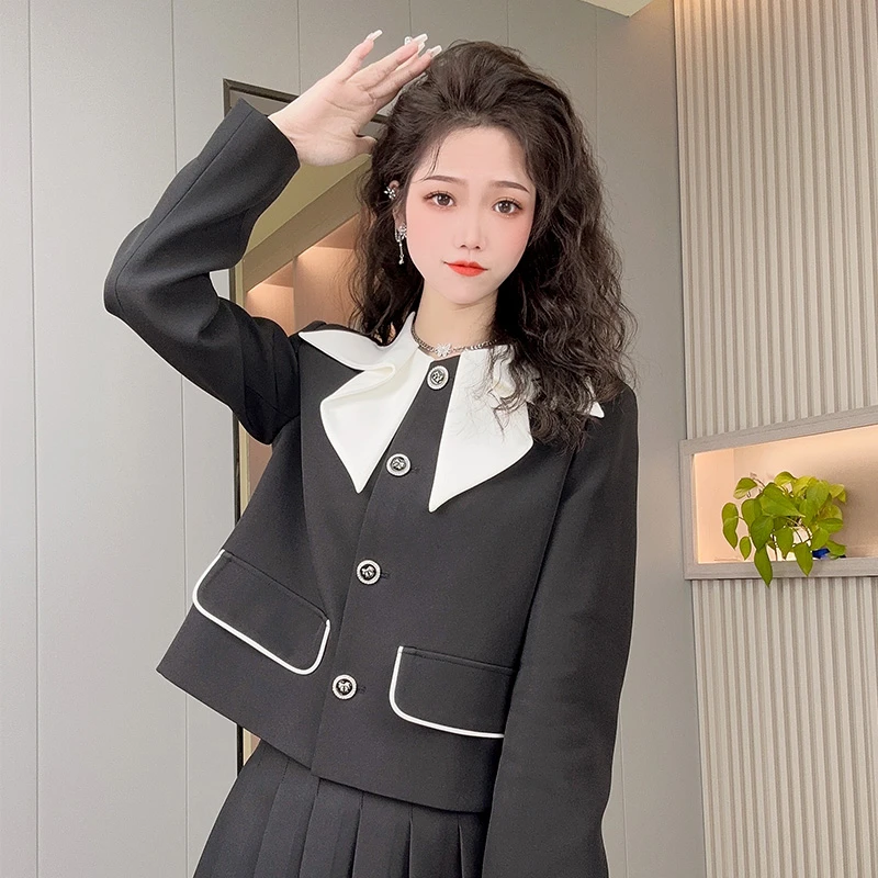 气质黑色复古拼接外套女2023年春季新款单排扣宽松长袖上衣