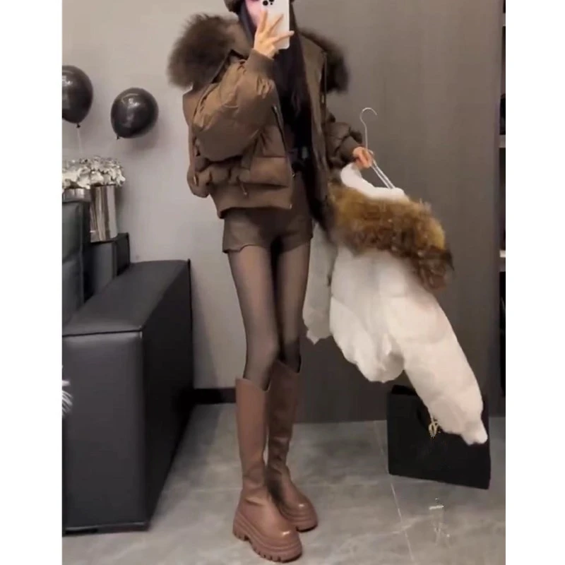 23733时尚百搭秀2023冬季新款韩版洋气毛领宽松短款棉服外套时尚