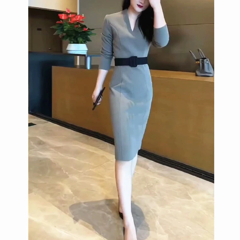 23625大爱美依缘2023秋季新款轻熟风连衣裙中长款修身女裙