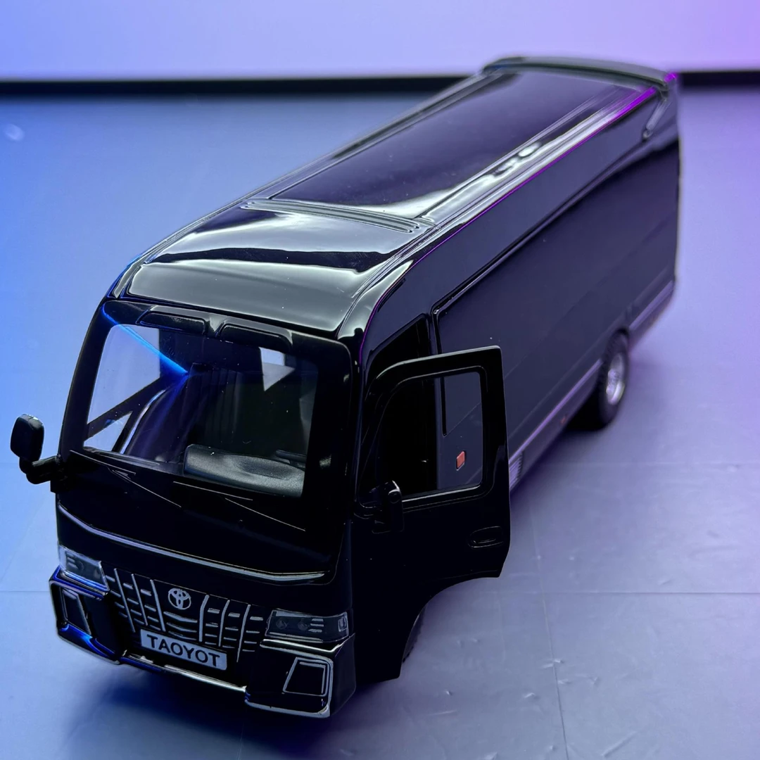 1:32丰田考斯特仿真合金巴士模型中巴车回力声光玩具汽车收藏摆件