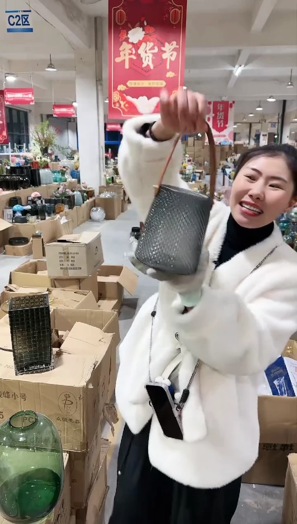 【闪购商品】C-菠萝纹包包灰