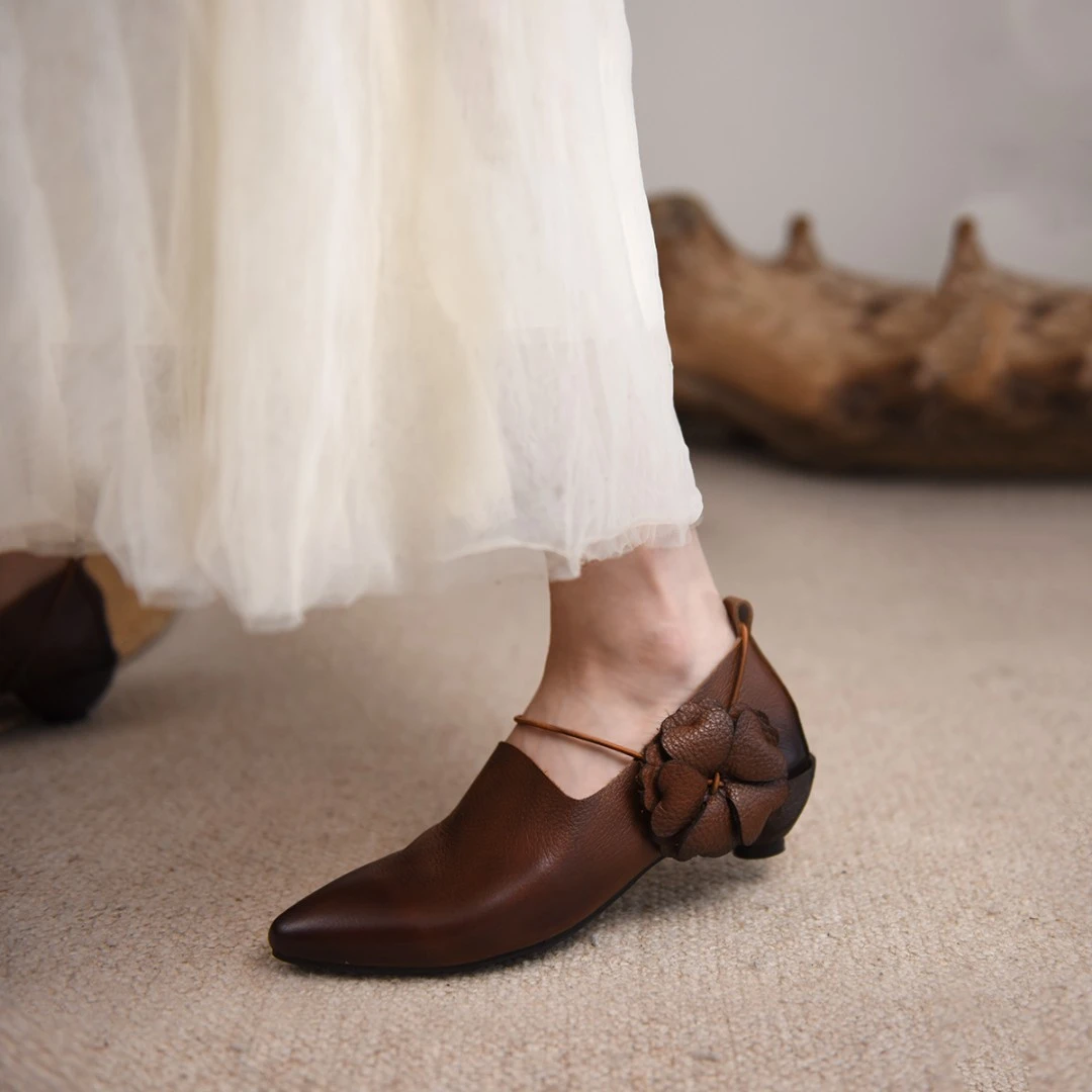 Artmu阿木原创复古粗跟花朵小单鞋女气质尖头中跟单鞋1522QD-F131