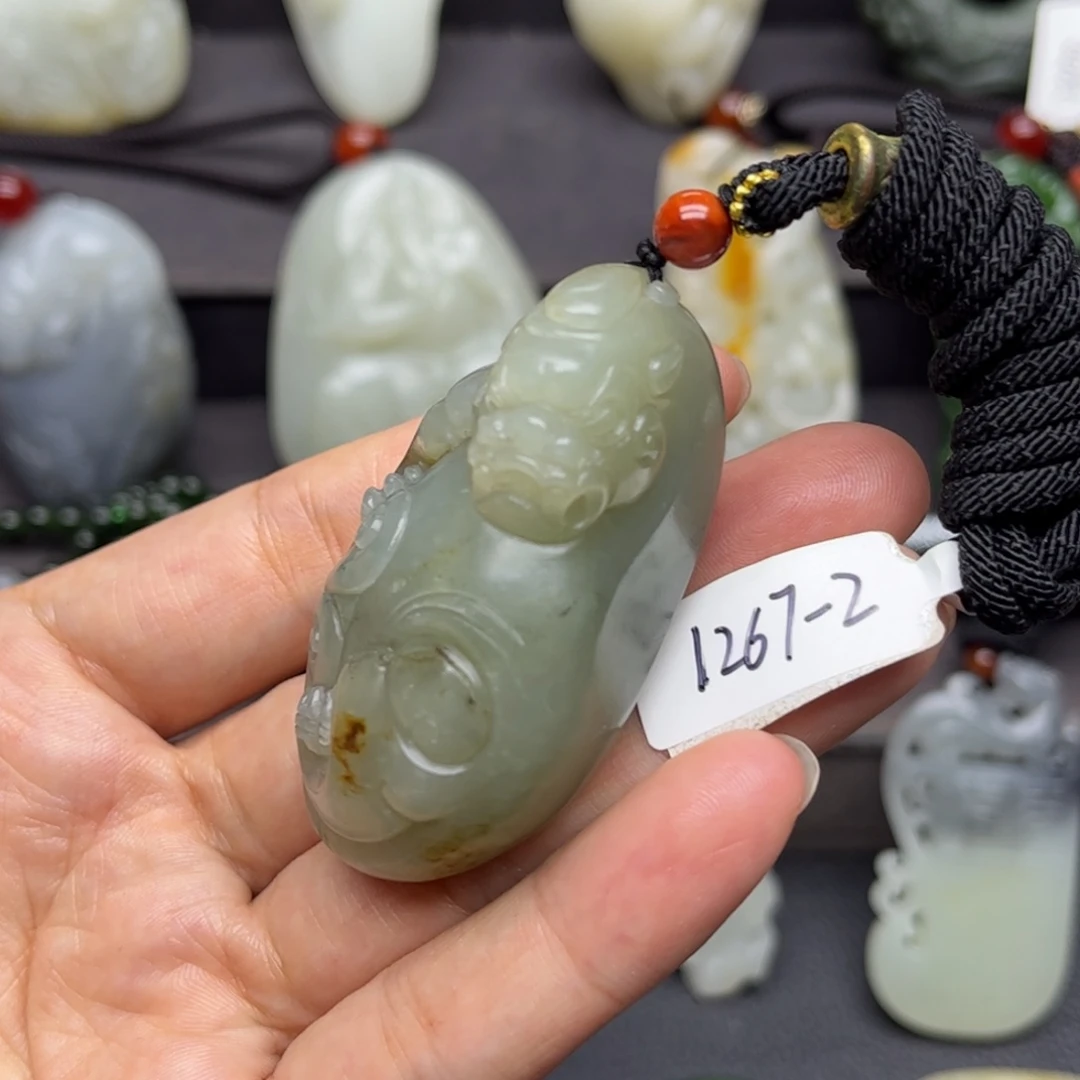 和田玉挂件未镶嵌