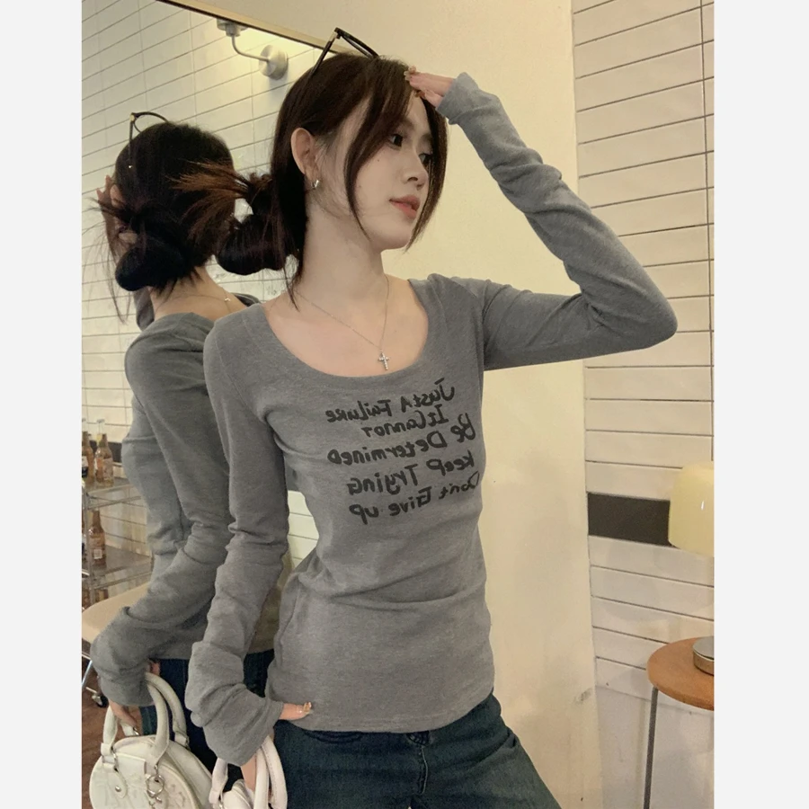 2024新款设计感U领字母印花长袖T恤女秋季修身内搭打底灰色上衣女