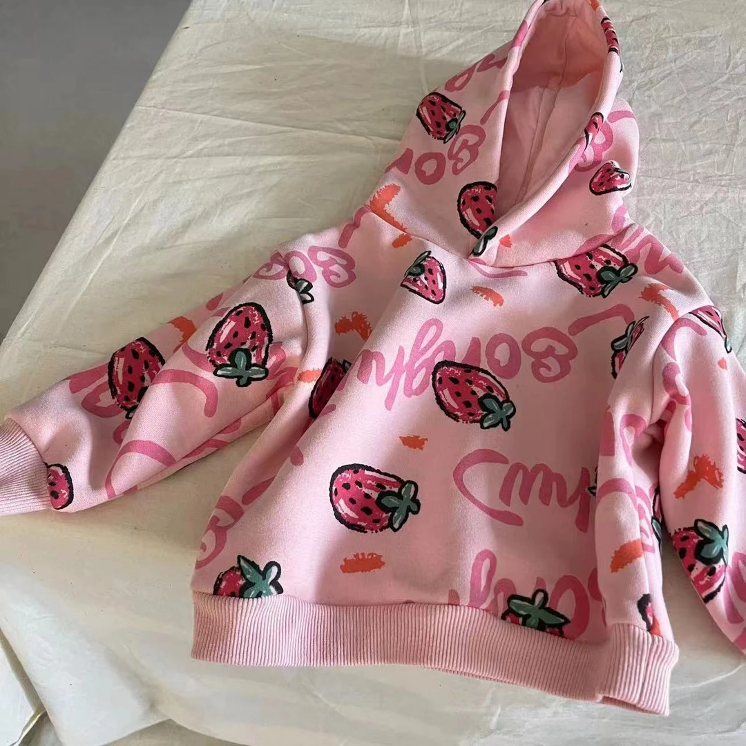 女童连帽加绒卫衣 满印草莓0058