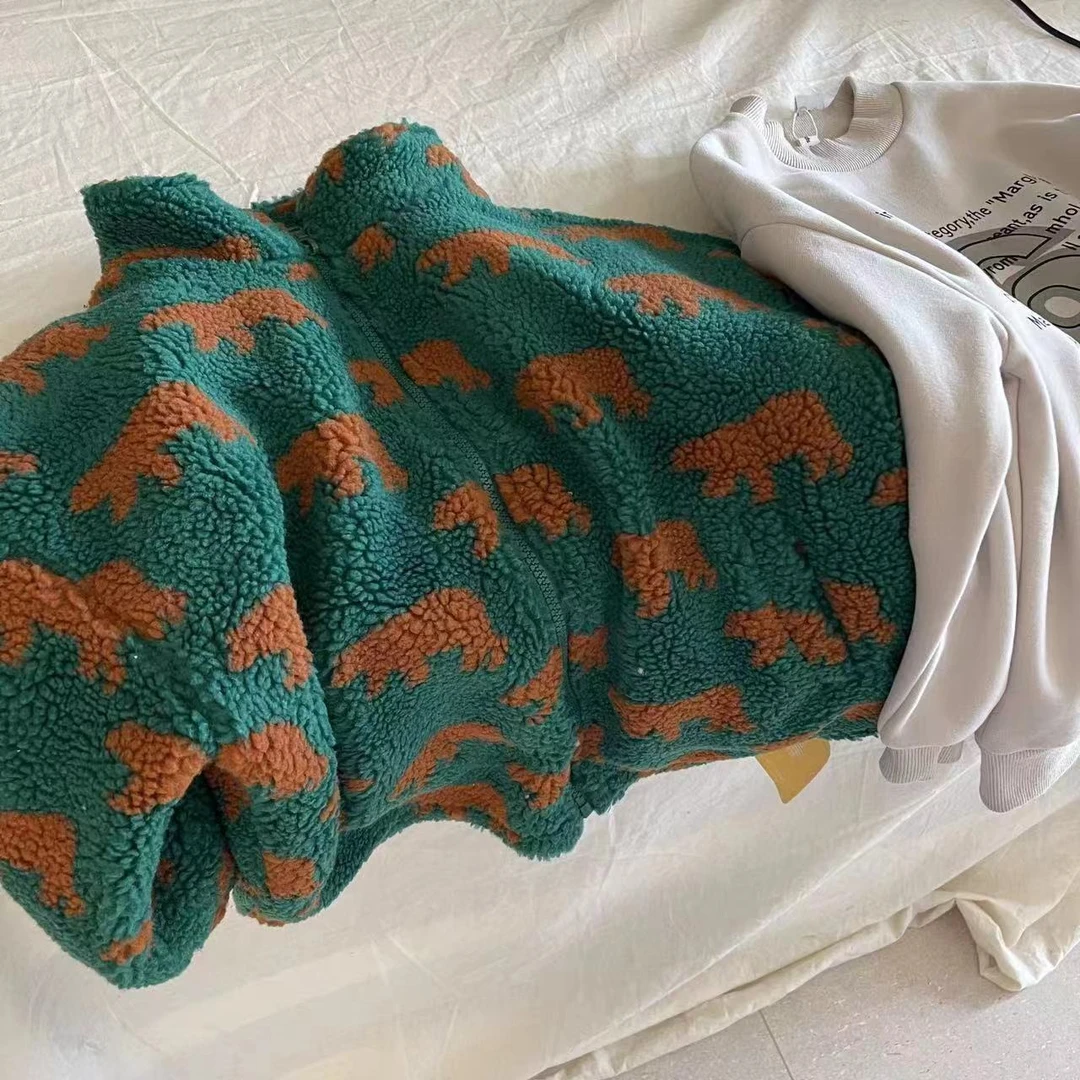 儿童立领绿色毛毛外套