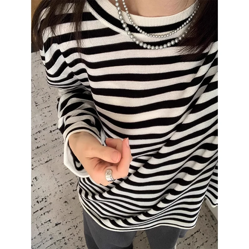 法式黑白条纹长袖针织衫女秋冬毛衣宽松慵懒风打底衫内搭圆领上衣