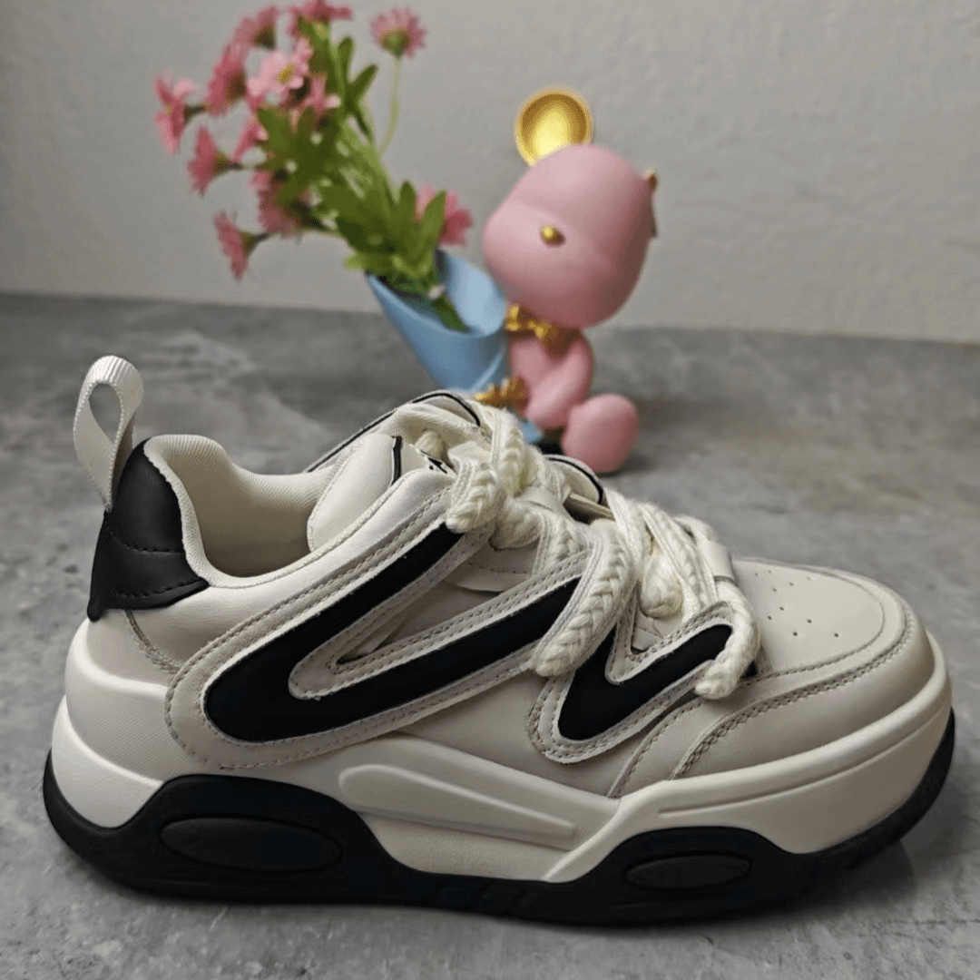 11056  新款时尚厚底女板鞋