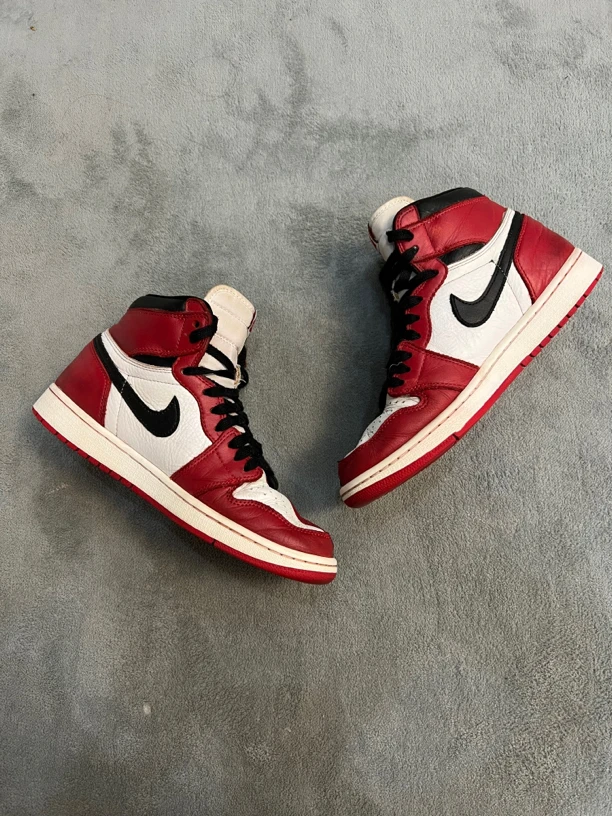 aj1阴阳42码红色黑红