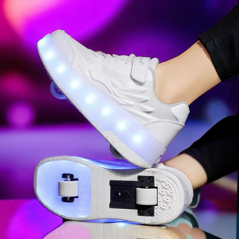 学生版爆走鞋儿童溜冰鞋成人时尚四轮充电滑轮鞋双排男女新轮子鞋