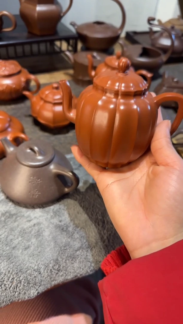 【闪购商品】紫砂茶壶筋纹宫灯 朱泥 200c