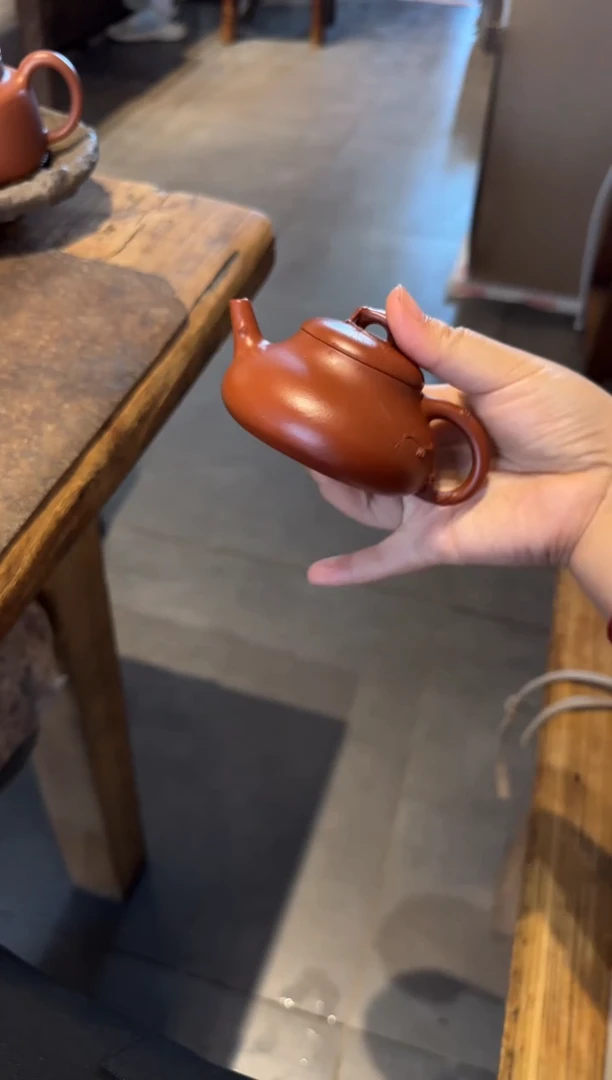 【闪购商品】紫砂茶壶听松 朱泥