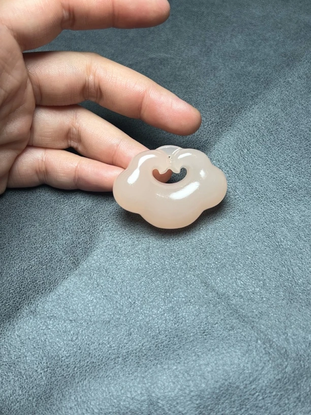 藕粉卡41祥云锁项链挂饰