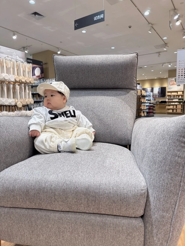 韩版春秋款洋气字母套头卫衣婴儿春装上衣宝宝周岁套头衫休闲衣服